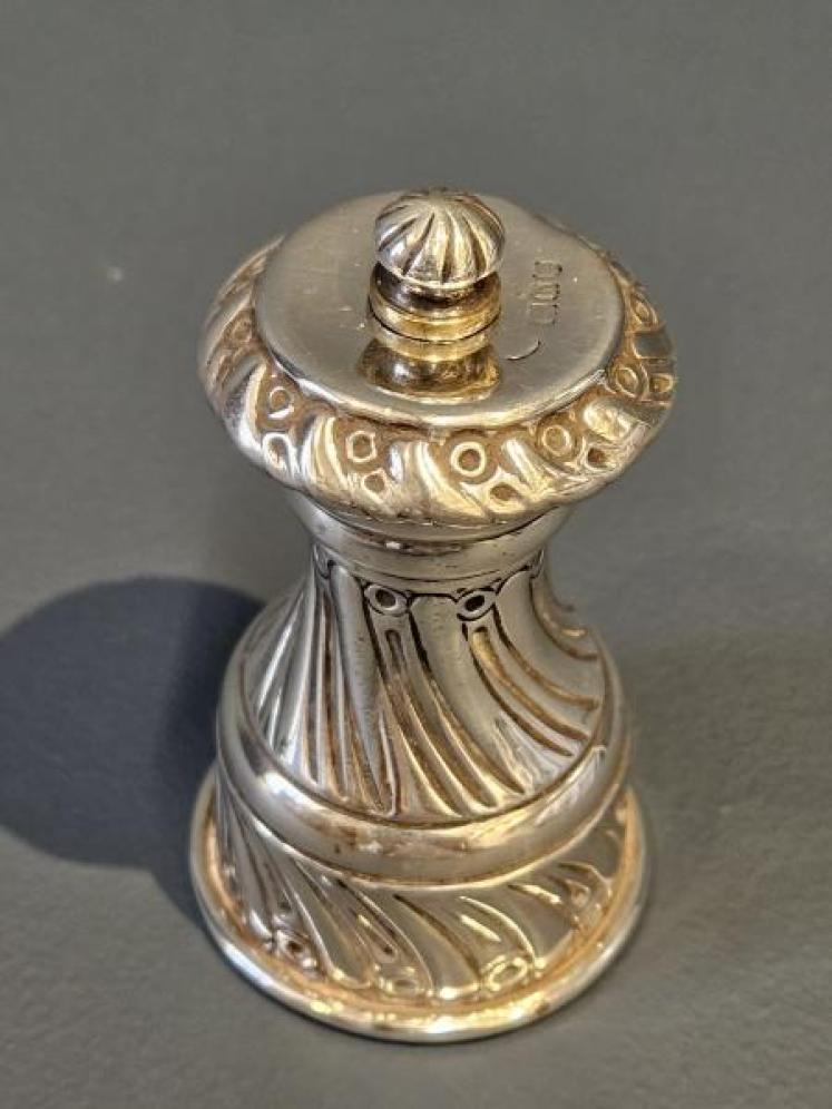 Victorian Silver Pepper Grinder  - Image 7