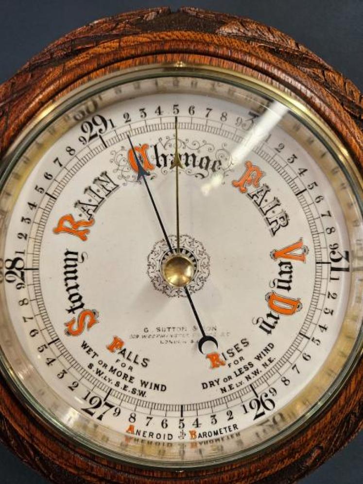Victorian Carved Leaf and Bow Carved Oak Barometer - Image 3