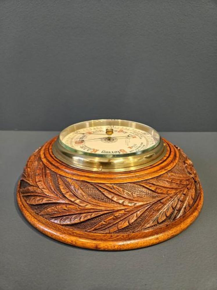 Victorian Carved Leaf and Bow Carved Oak Barometer - Image 5