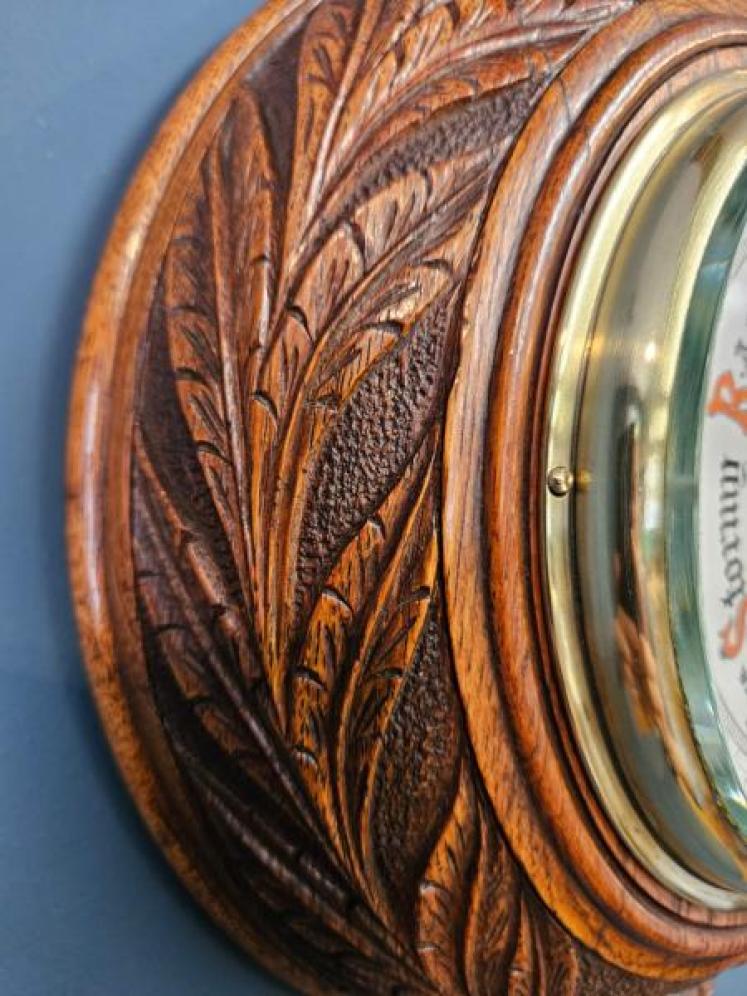 Victorian Carved Leaf and Bow Carved Oak Barometer - Image 6
