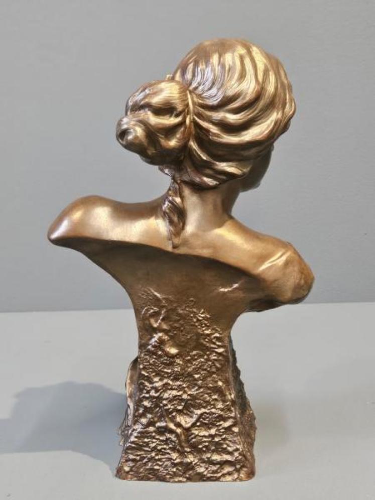 Art Nouveau Bronze Bust by Chiappe - Image 4