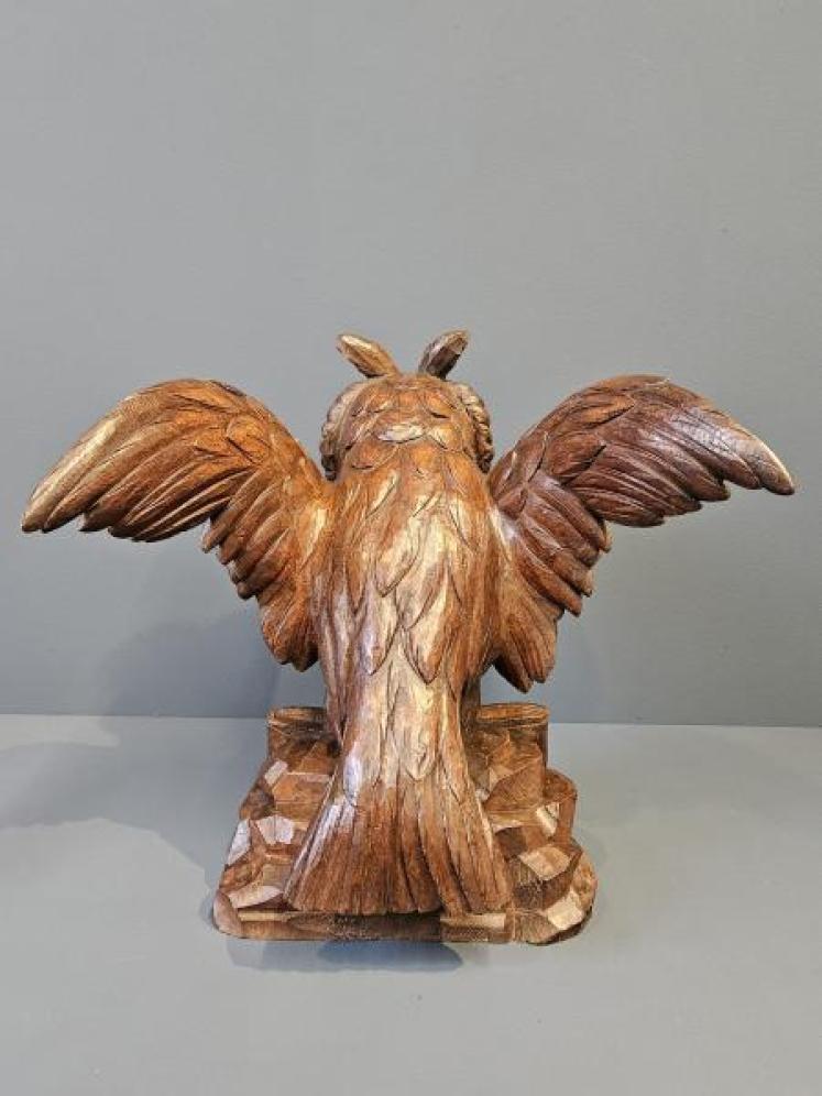 Large Victorian Carved Oak Long Eared Owl - Image 4