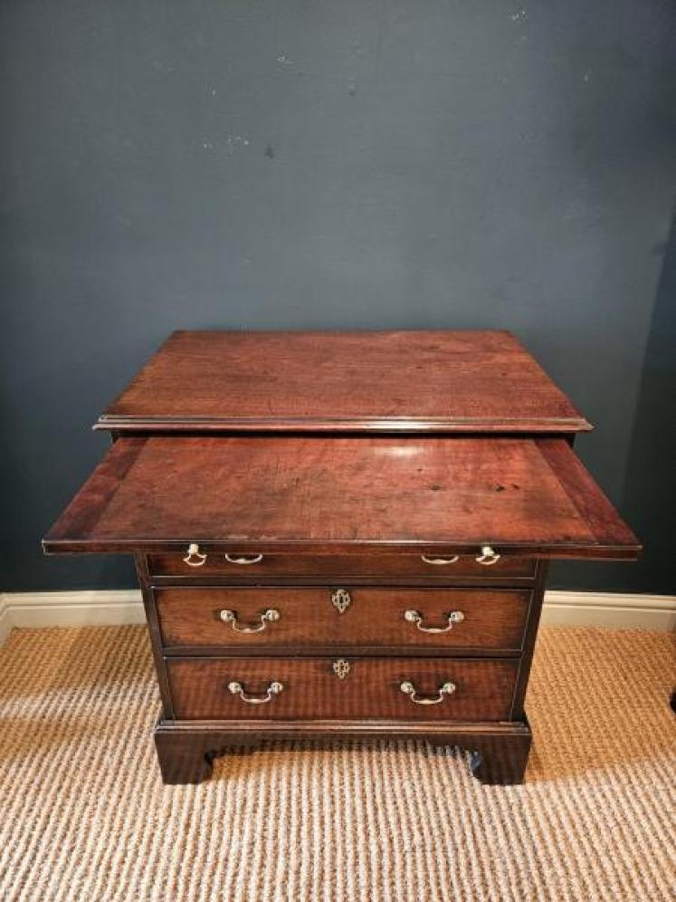 Small George III Mahogany Chest with Brushing Slide - Image 6