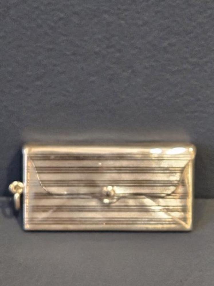 Engine Turned Silver Triple Stamp Envelope - Image 4