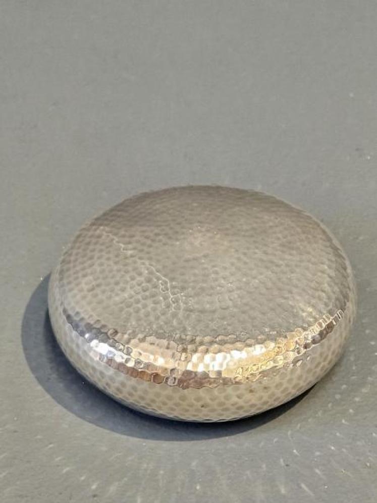 Large Planished Silver Tobacco Box - Image 3