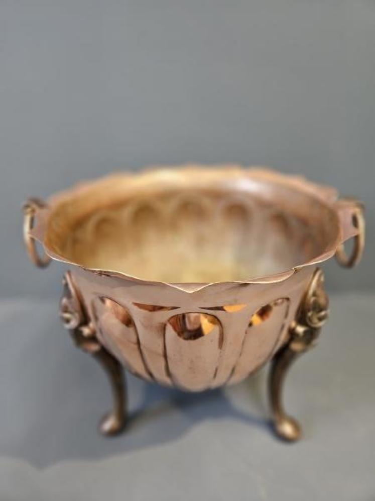 Quality Art Nouveau Copper Planter - Image 1