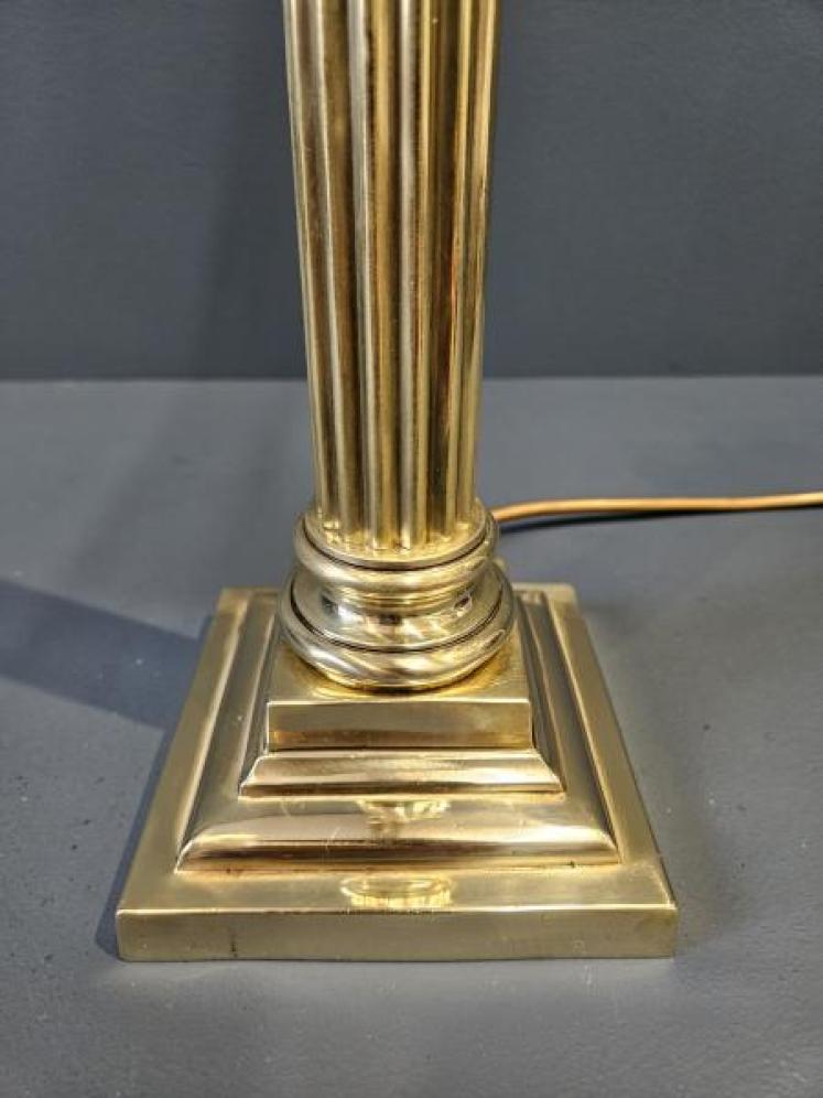 Edwardian Brass Corinthian Column Table Lamp - Image 4