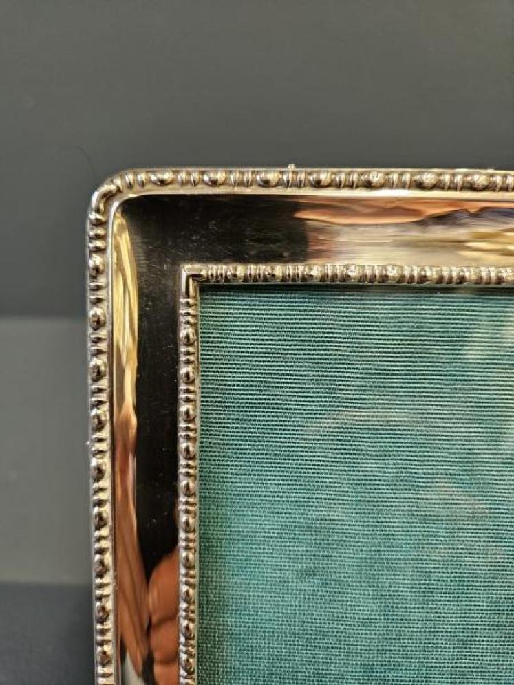 George V Silver Beaded Border Photo Frame - Image 4