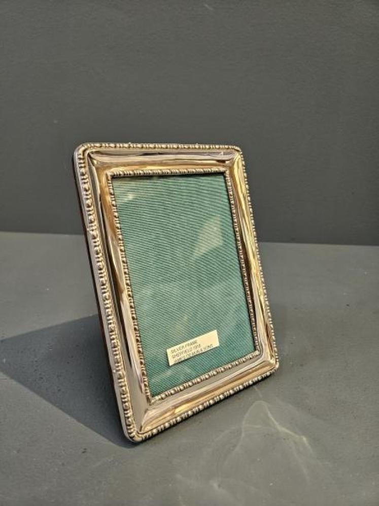 George V Silver Beaded Border Photo Frame - Image 6