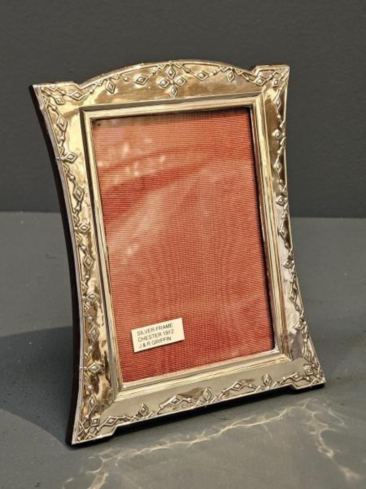 Embossed Chester Silver Photo Frame - Image 1