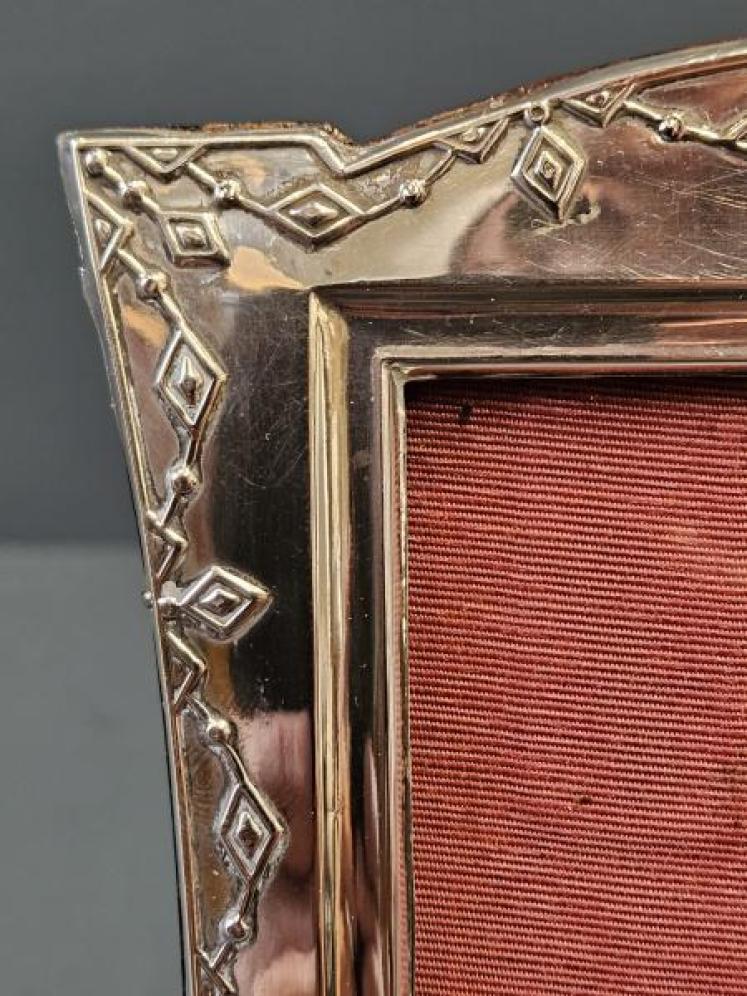 Embossed Chester Silver Photo Frame - Image 4