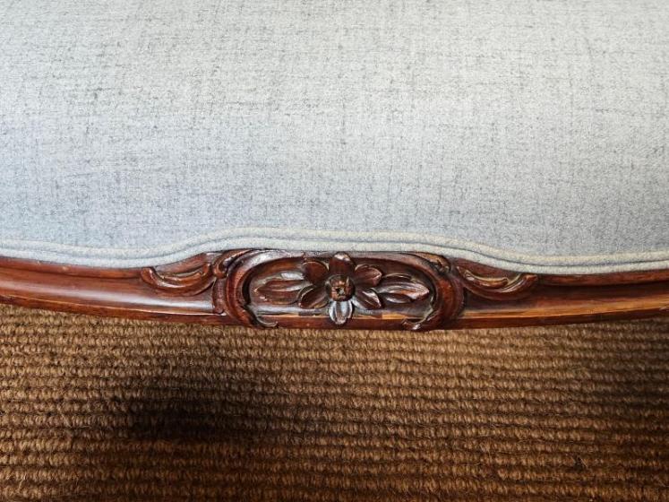 Early Victorian Rosewood Framed Sofa - Image 4