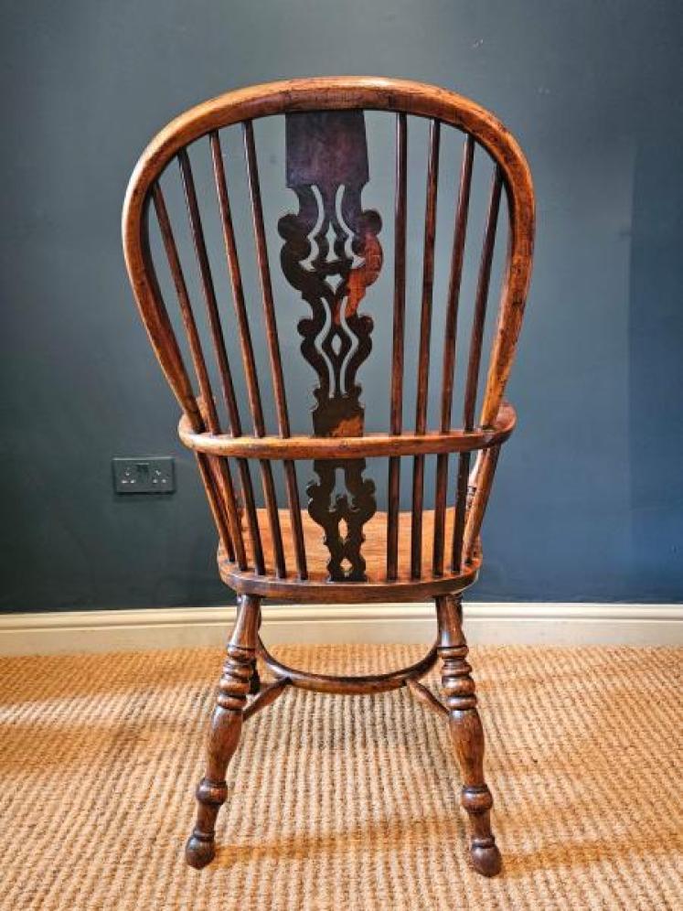 Burr Yew High Back Windsor Chair - Image 3