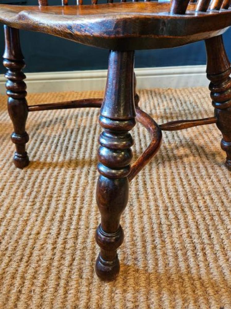Burr Yew High Back Windsor Chair - Image 6