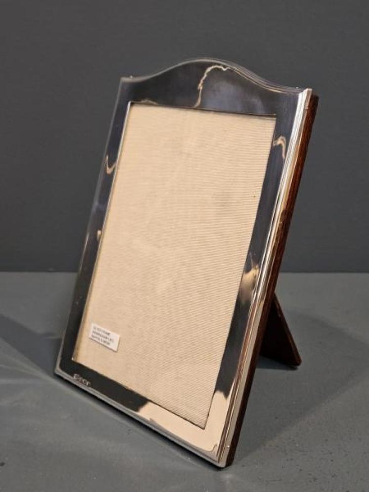 Large Silver Photo Frame by Mappin and Webb - Image 4