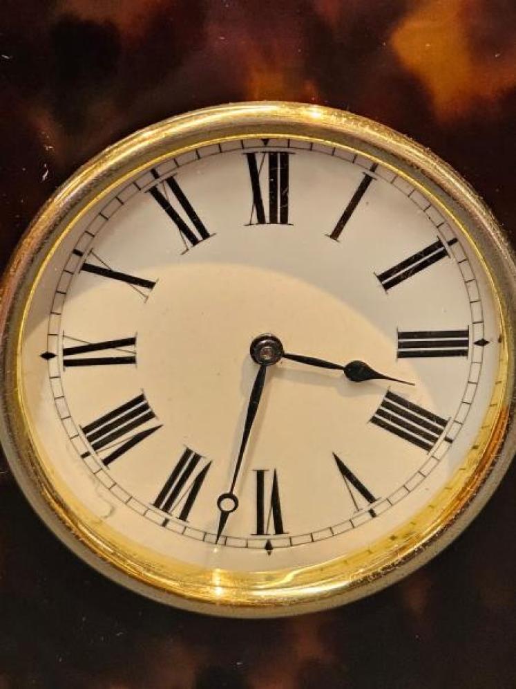 Small William Comyns Silver Gilt and Tortoise Shell Clock - Image 2