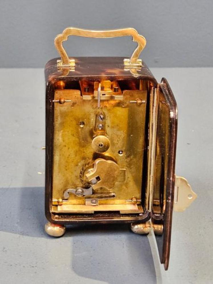 Small William Comyns Silver Gilt and Tortoise Shell Clock - Image 5