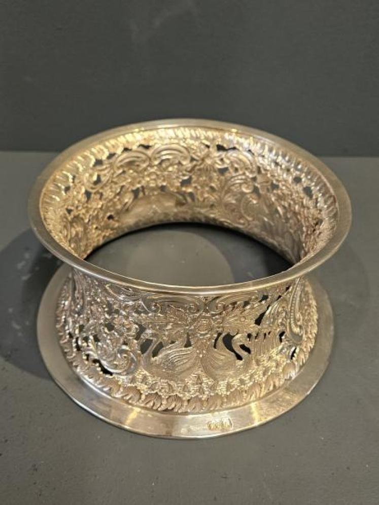 Superb Victorian Silver Plate Ring - Image 2