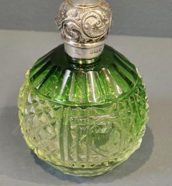 Victorian Emerald Flashed Cut Crystal Silver Topped Scent Bottle