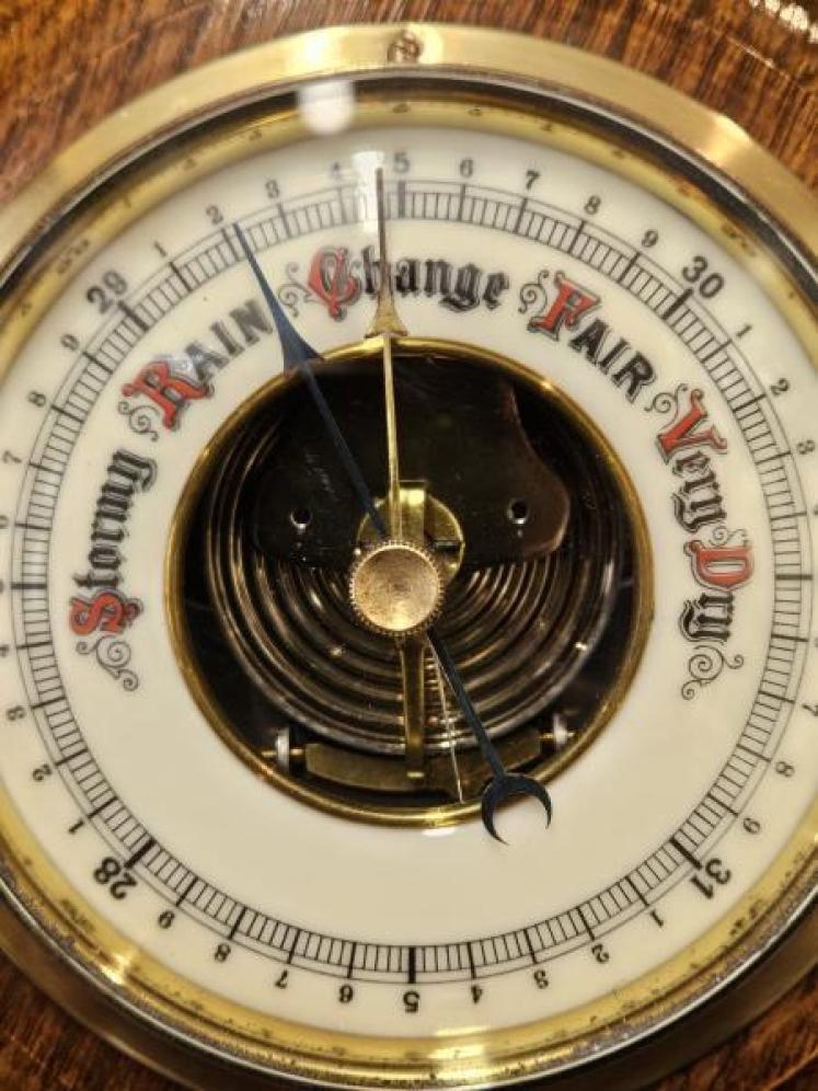 Small Late Victorian Turned Oak Barometer - Image 5