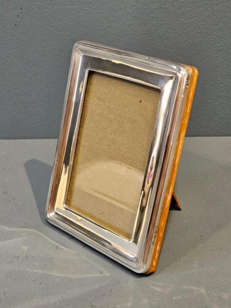 A George V period Silver Photo Frame - Image 3