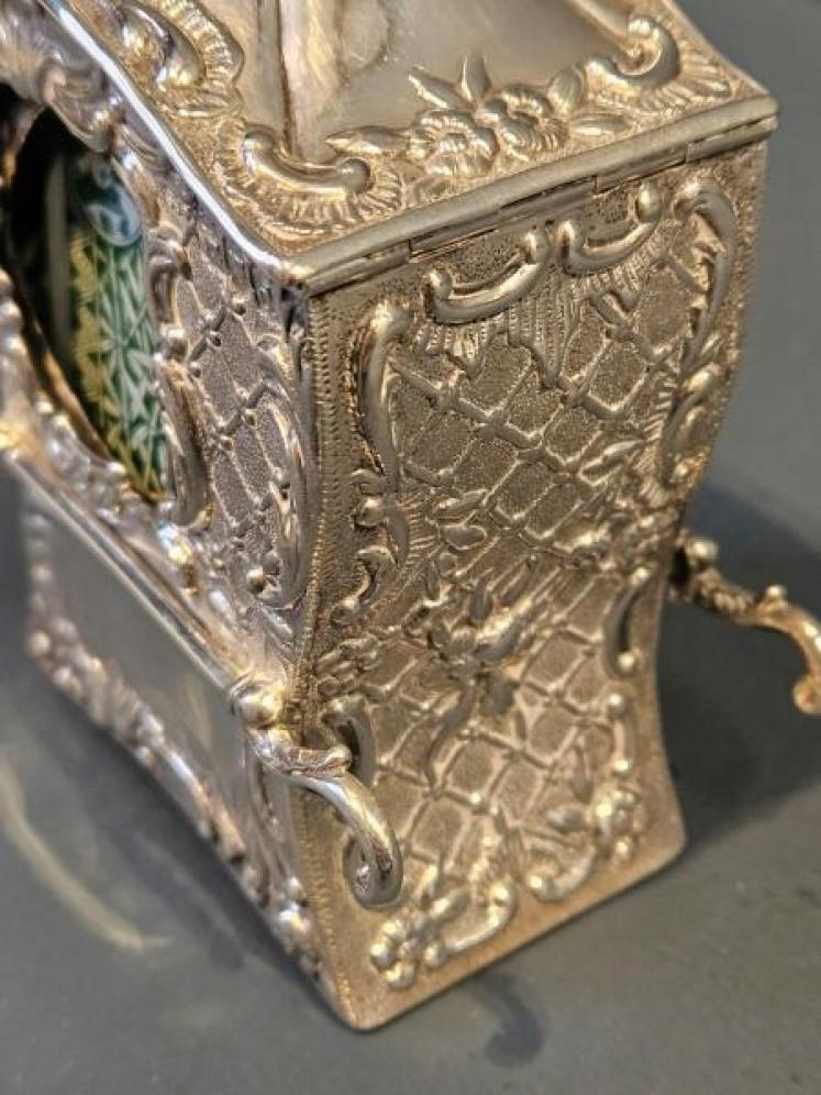 Unusual Victorian Silver Sedan Chair Card Case - Image 4