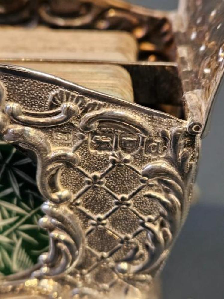 Unusual Victorian Silver Sedan Chair Card Case - Image 5