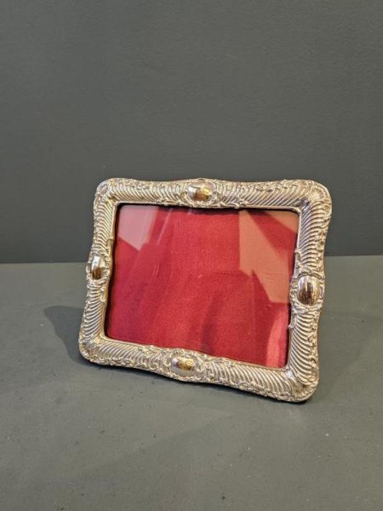 Large Victorian Embossed Silver Photo Frame  - Image 4