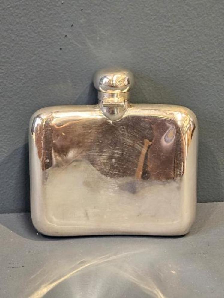 Edwardian Curved Silver Hip Flask  - Image 7