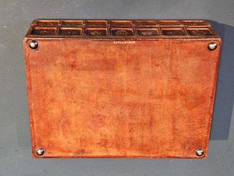 1920's Italian Embossed Leather Box - Image 5