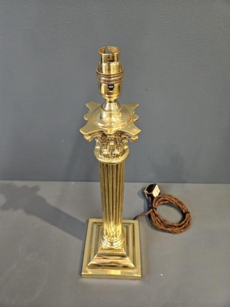 Superb Quality Corinthian Column Table Lamp  - Image 2