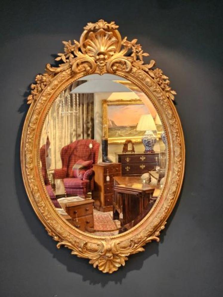 Large Victorian Oval Gilt Mirror  - Image 6