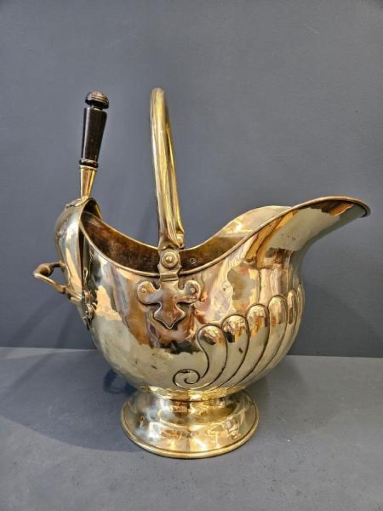 Victorian Brass Coal Scuttle and Shovel  - Image 1