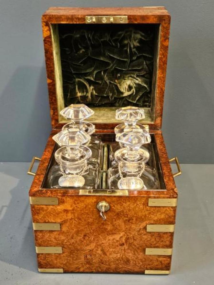 Immaculate Early Victorian Burr Walnut Tantalus Box - Image 2