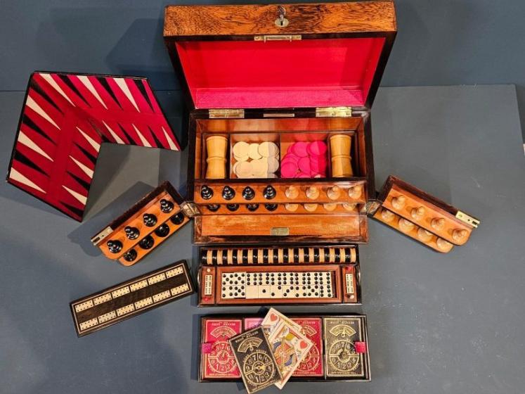 Immaculate Edwardian Rosewood Games Compendium with Original Contents - Image 5
