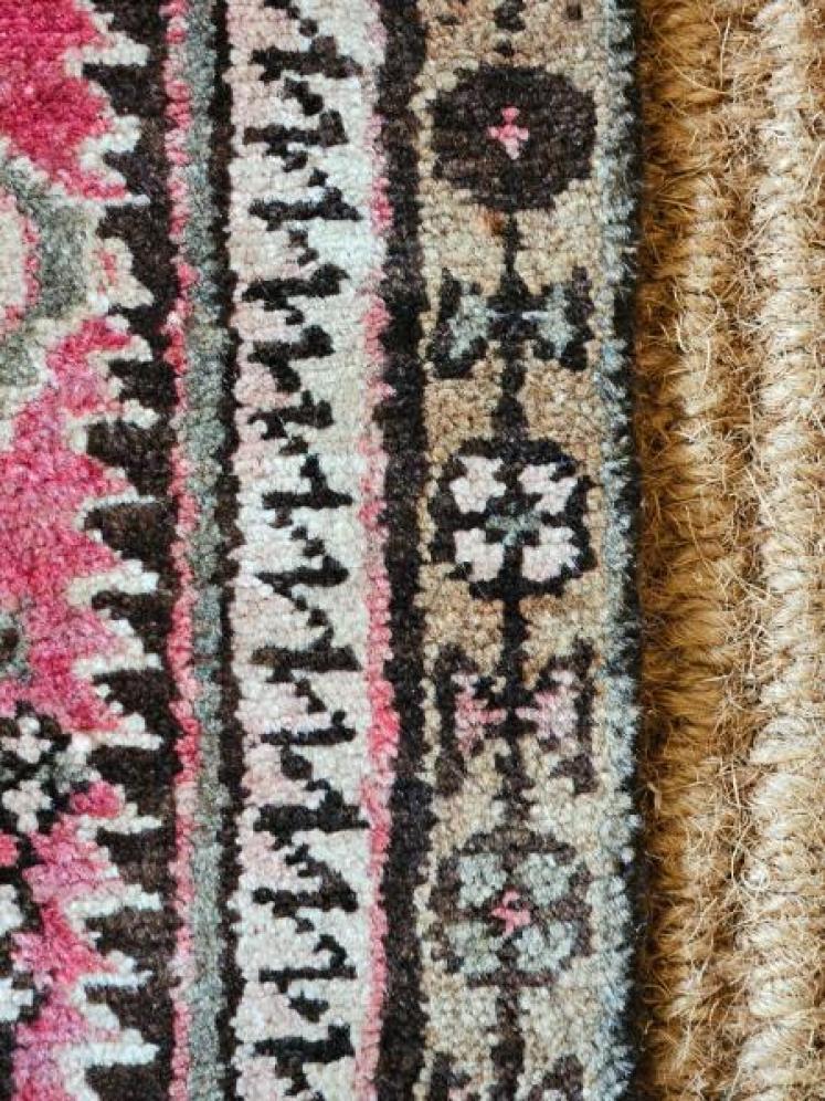 Persian Pure Wool Rug with Dark Pink Ground  - Image 4