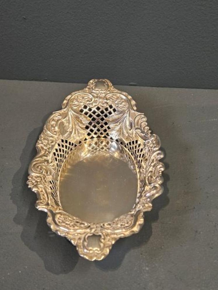 Victorian Silver Fretted Border Dish - Image 5