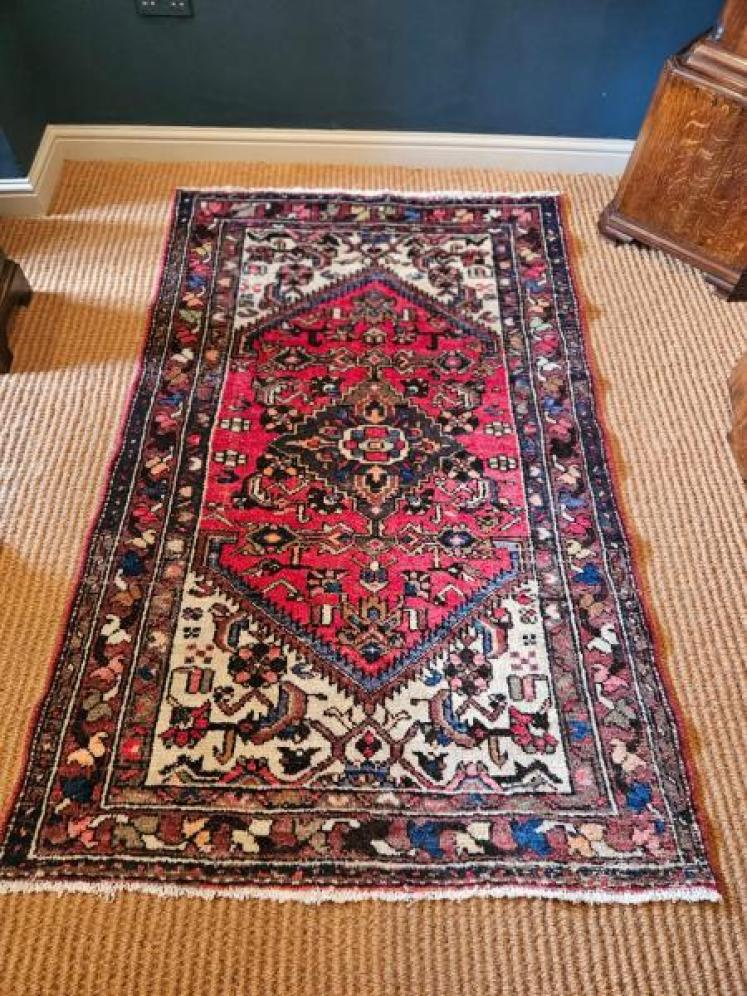 Superb Persian Pure Wool Rug  - Image 7