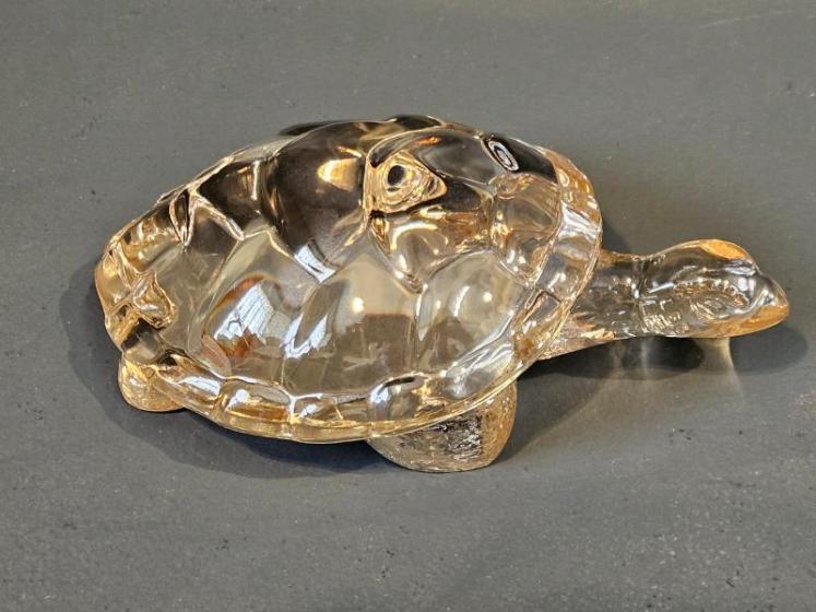 Lalique Gold Lustre Turtle  - Image 2