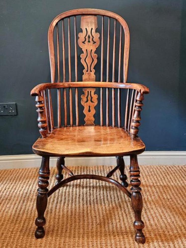 Superb Yew Wood High Back Windsor Chair  - Image 1