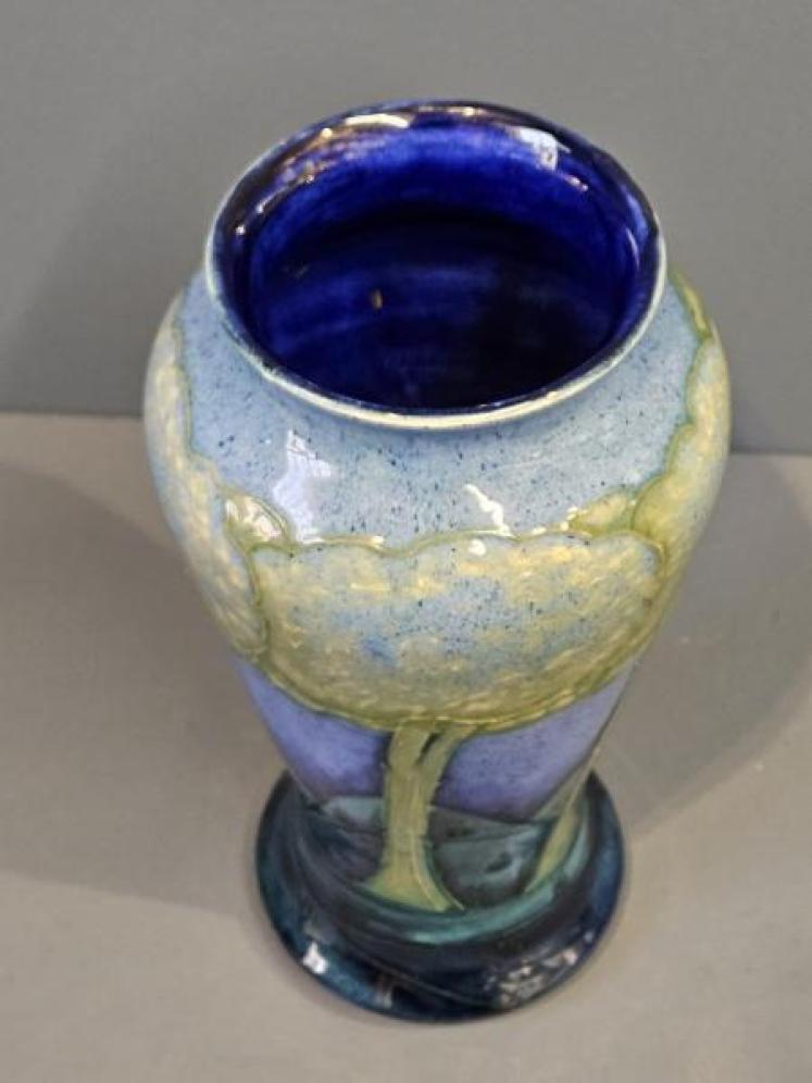 Superb Moorcroft Moonlit Blue Vase - Image 4