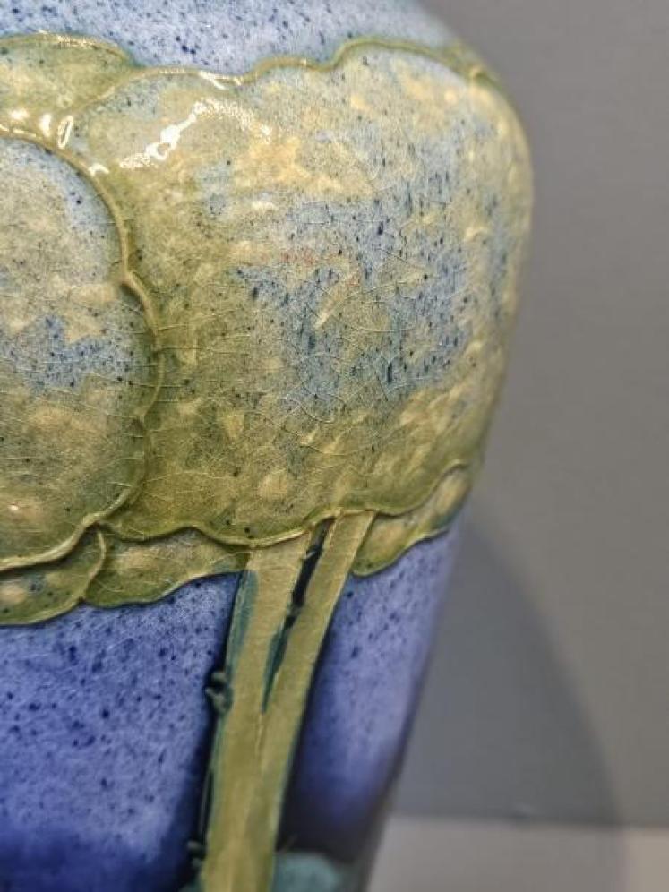 Superb Moorcroft Moonlit Blue Vase - Image 6