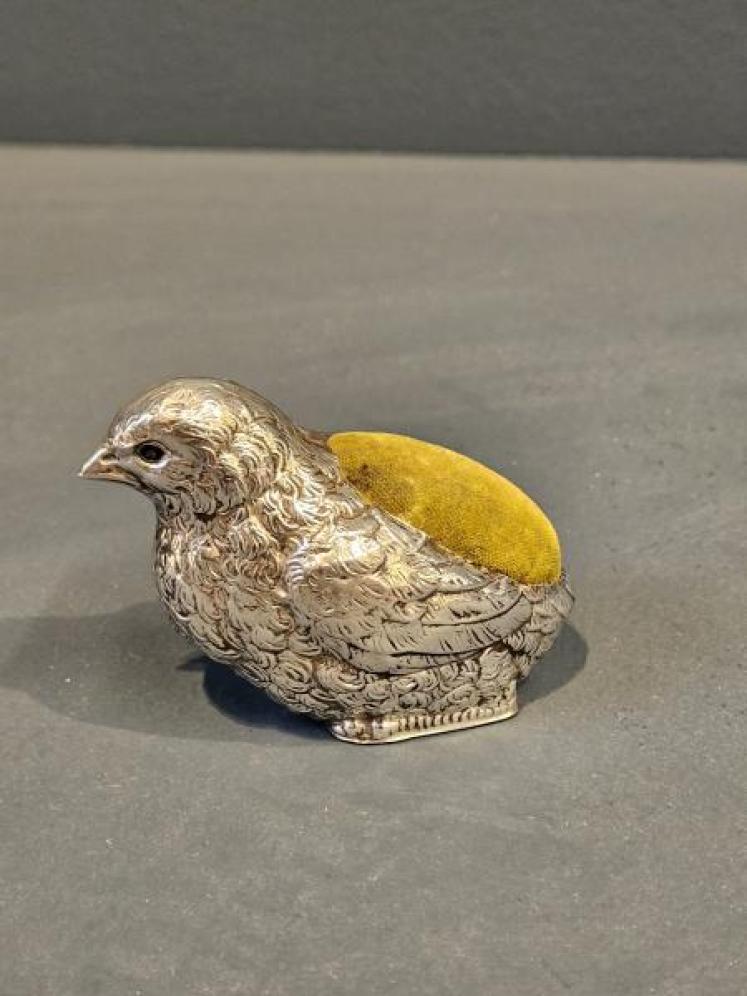 Large George V Silver Chick Pin Cushion - Image 4