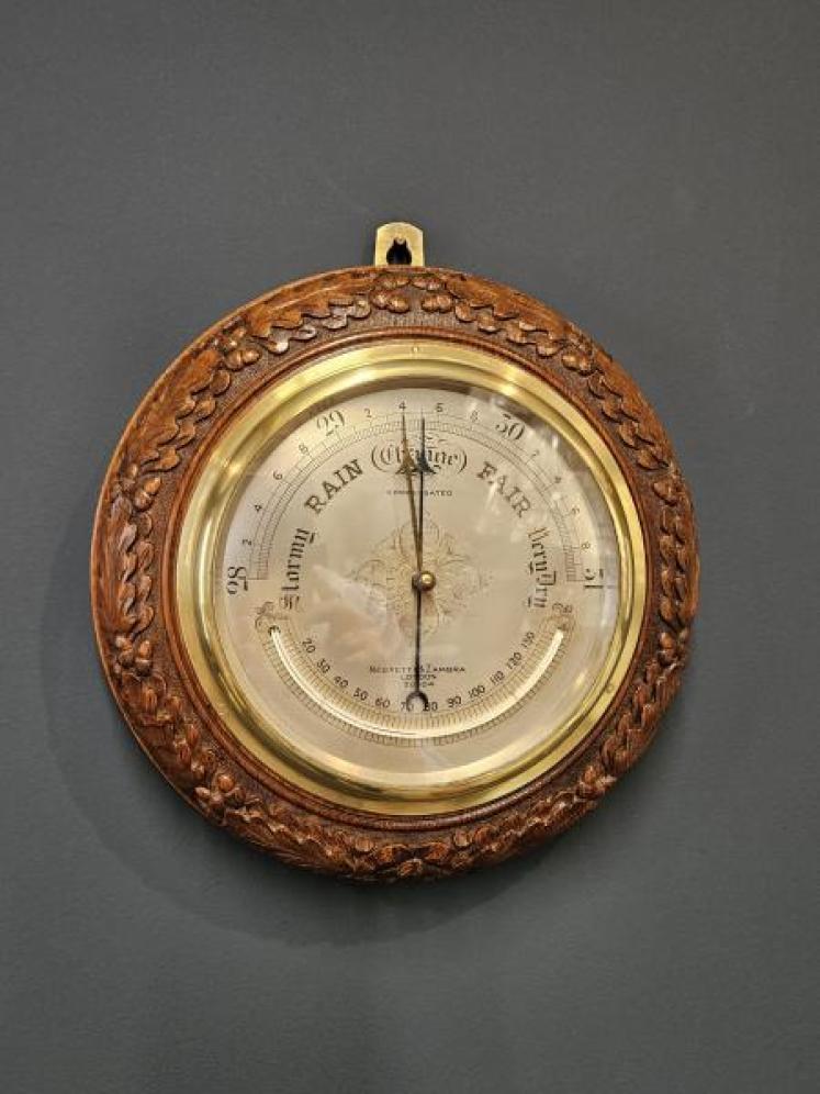 Negretti & Zambra 14" Oak Leaf Border Barometer - Image 1