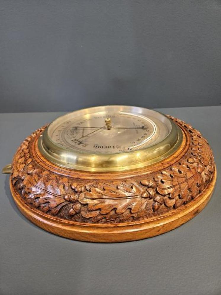 Negretti & Zambra 14" Oak Leaf Border Barometer - Image 5