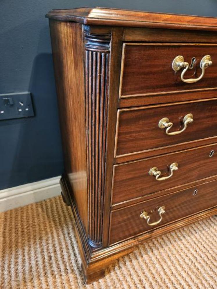 Small George III Figured Mahogany Chest of Drawers - Image 2