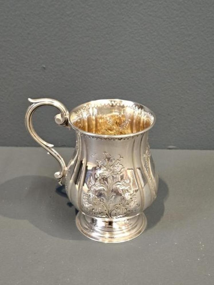 Mid Victorian Embossed & Engraved Silver Mug - Image 1