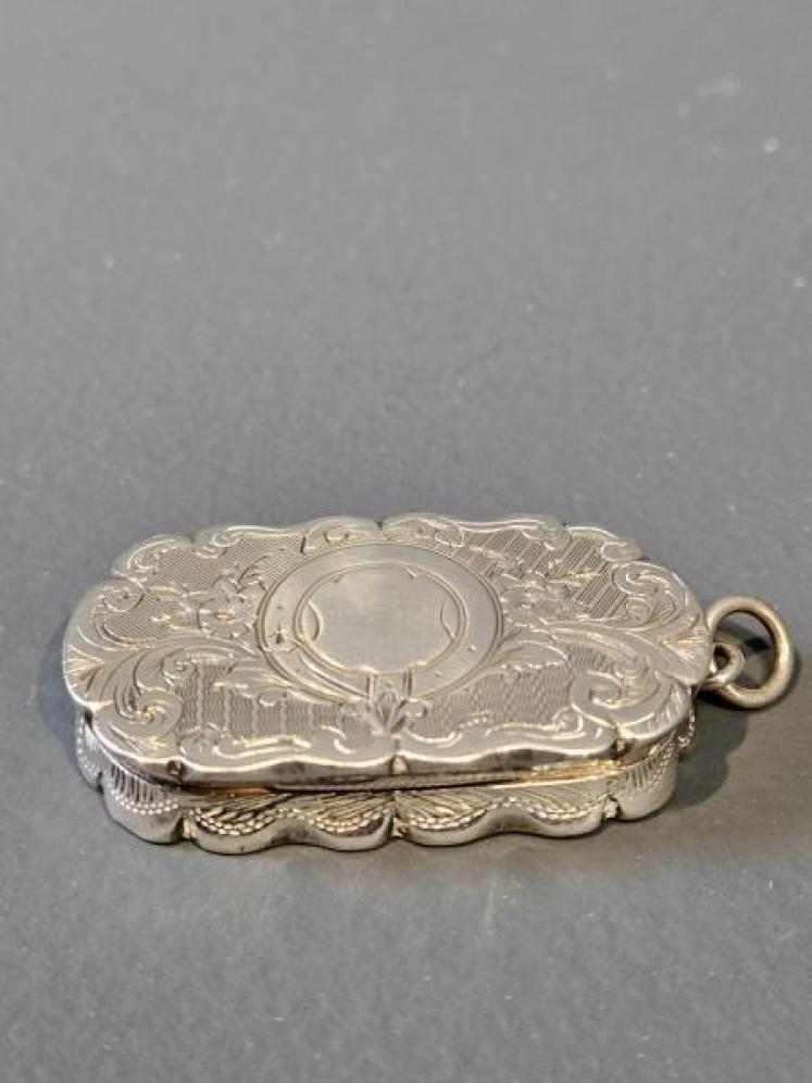 Fine Quality Victorian Silver Vinaigrette - Image 1