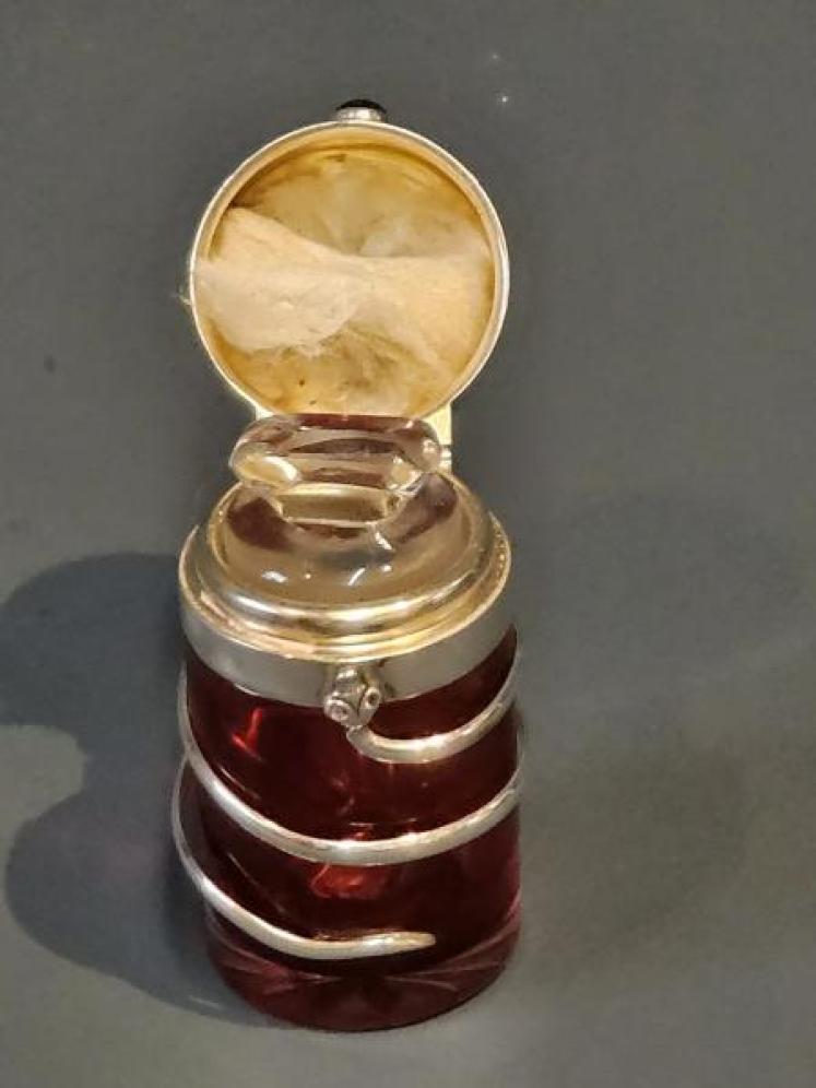 Silver and Cranberry Glass Serpent Scent Bottle - Image 2