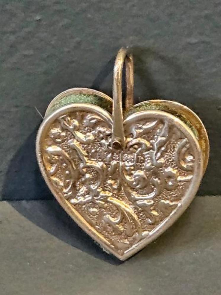 Victorian Heart Shaped Pin Cushion - Image 2
